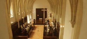 Les sœurs à la messe