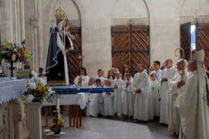 Salve devant Notre-Dame des Gardes