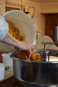 Découpe de la peau d'orange